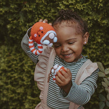 Load image into Gallery viewer, Friendly Plush  Hot Cocoa Toy