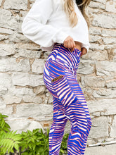 Load image into Gallery viewer, Buffalo Babez Allen Women’s Leggings
